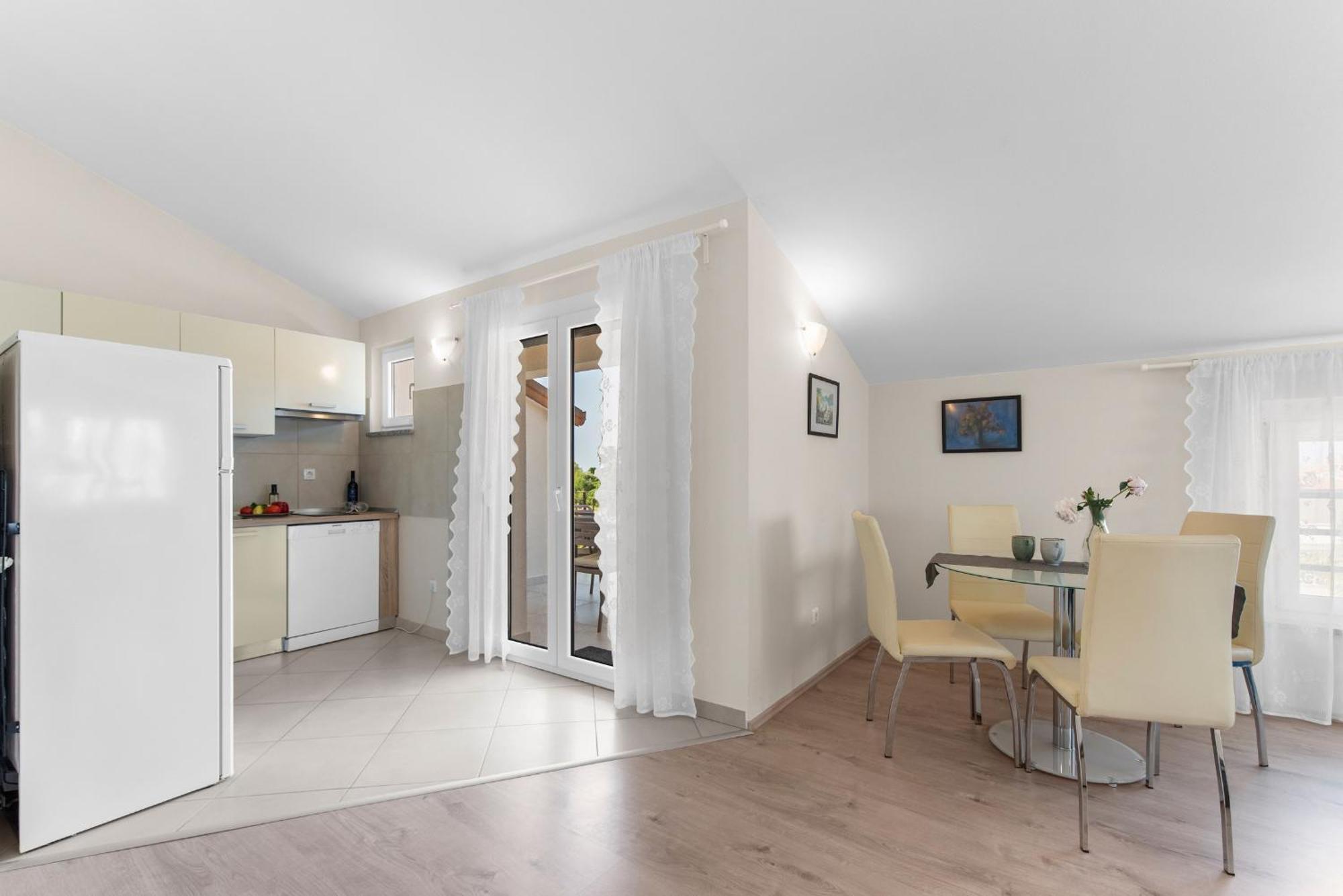 Villa Hope Apartments ポレッチ エクステリア 写真
