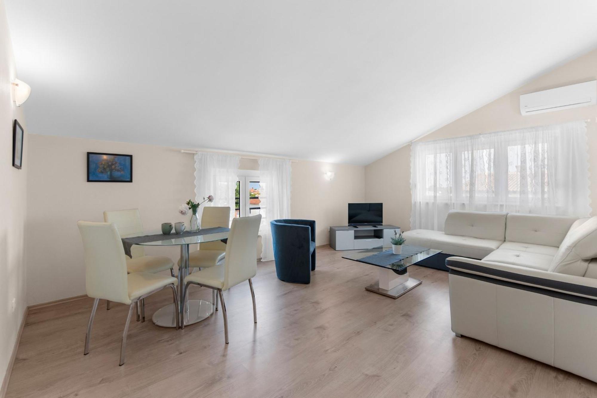 Villa Hope Apartments ポレッチ エクステリア 写真