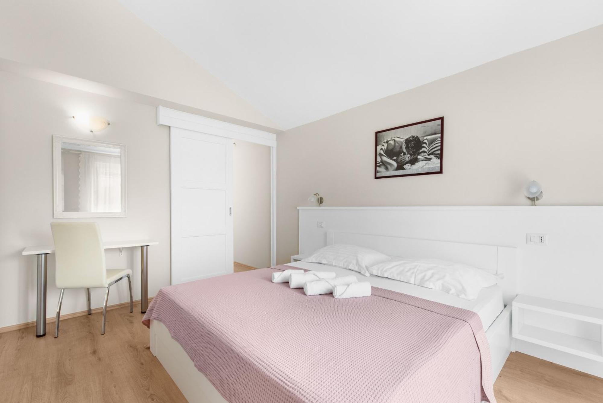 Villa Hope Apartments ポレッチ エクステリア 写真